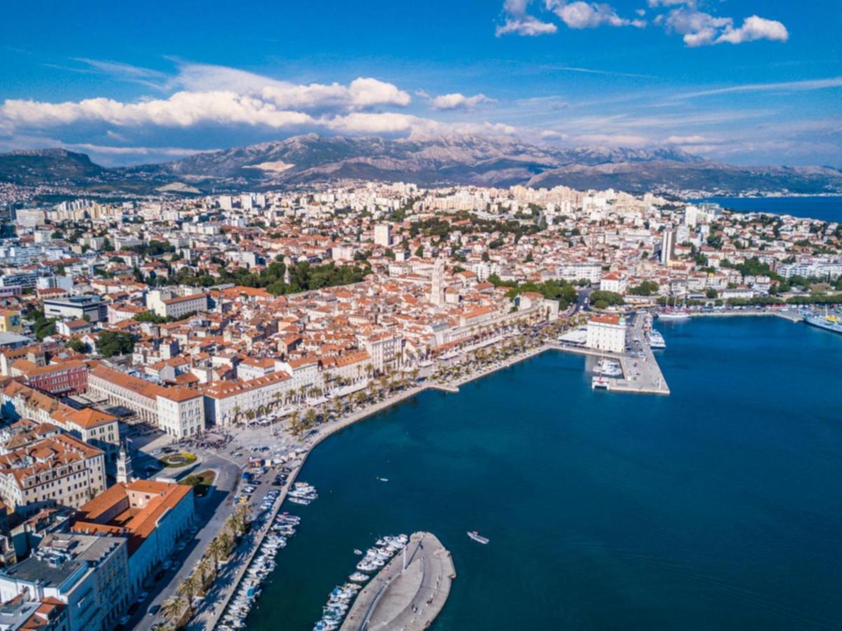 Adriatic Beach Suites 奥米什 外观 照片